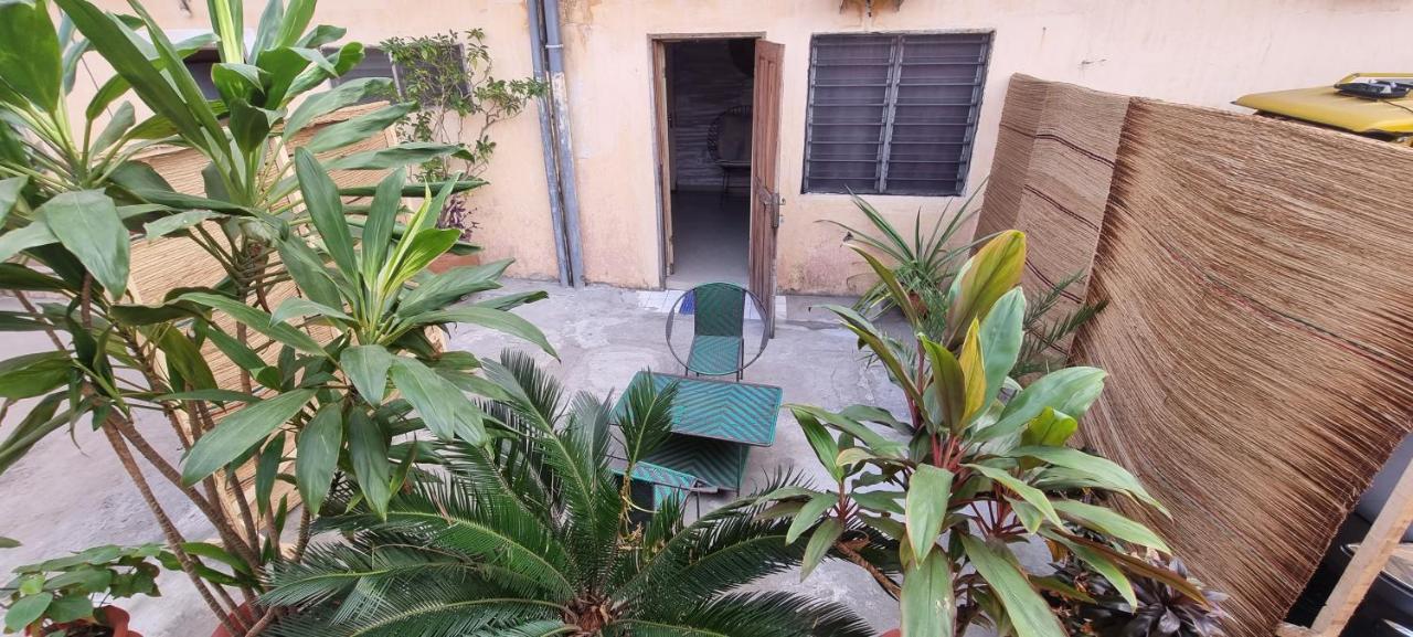 La Guesthouse Etoile كوتونو المظهر الخارجي الصورة