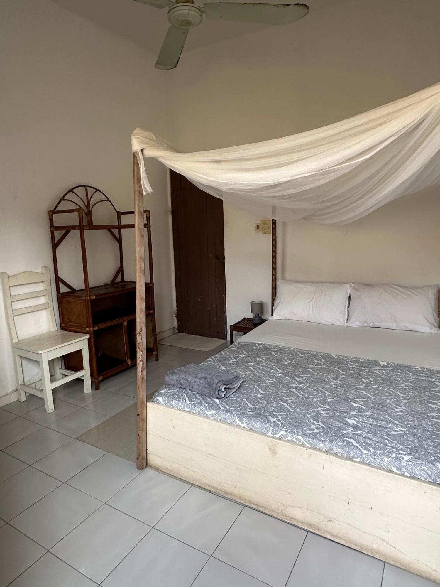 La Guesthouse Etoile كوتونو المظهر الخارجي الصورة