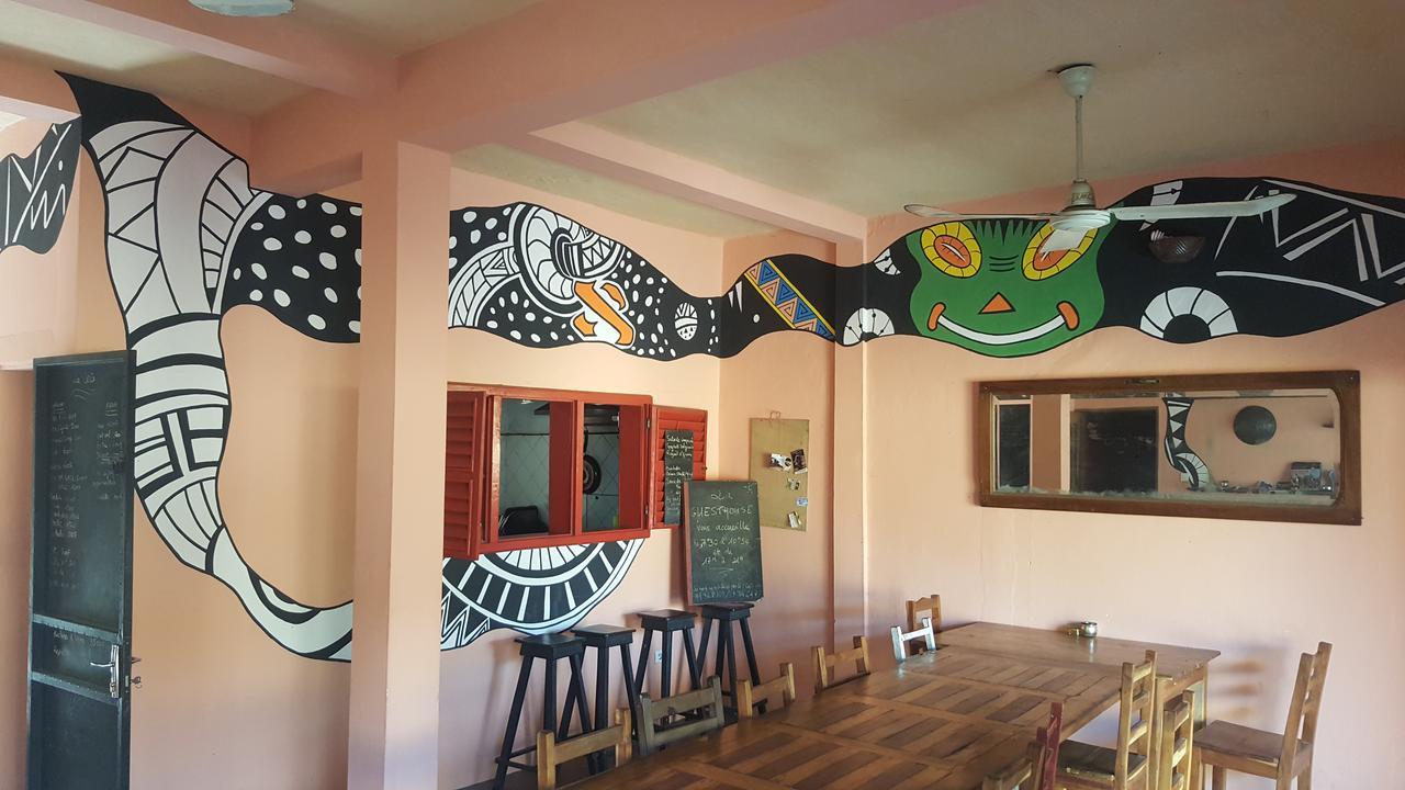 La Guesthouse Etoile كوتونو المظهر الخارجي الصورة